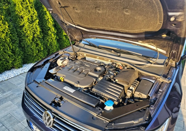 Volkswagen Passat cena 61900 przebieg: 94400, rok produkcji 2015 z Cieszyn małe 172